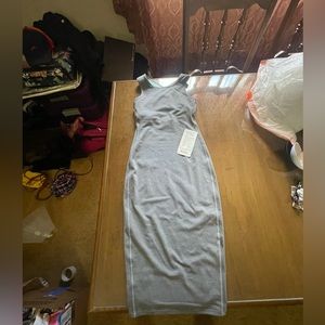 Lululemon picnic Play Dress Size 4 NWT